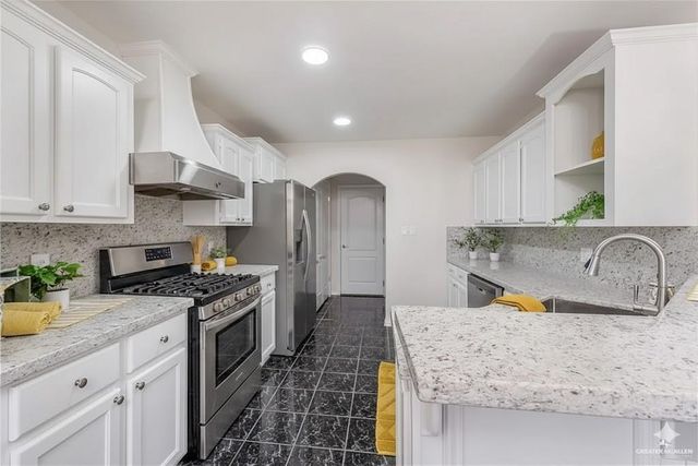 4207 Hill Crest Drive, Mission, TX 78573