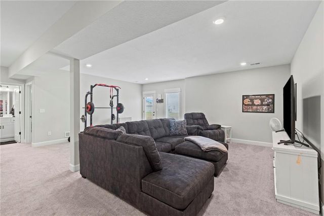 7710 NE 107th Street, Kansas City, MO 64157