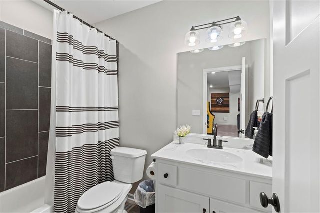 7710 NE 107th Street, Kansas City, MO 64157