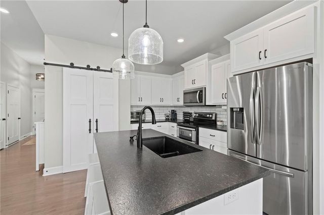 7710 NE 107th Street, Kansas City, MO 64157