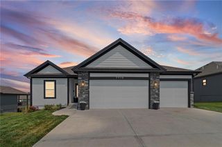 7710 NE 107th Street, Kansas City, MO 64157