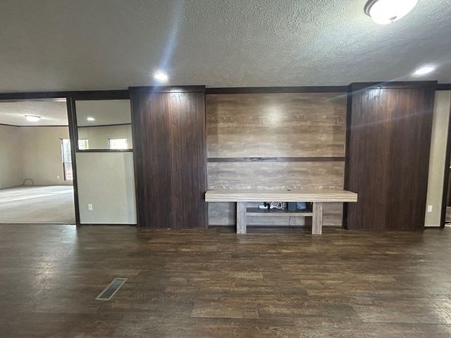 107 Oswichee Road, Fort Mitchell, AL 36856