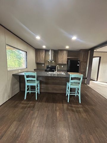 107 Oswichee Road, Fort Mitchell, AL 36856