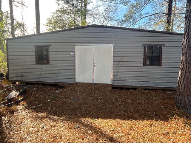 107 Oswichee Road, Fort Mitchell, AL 36856