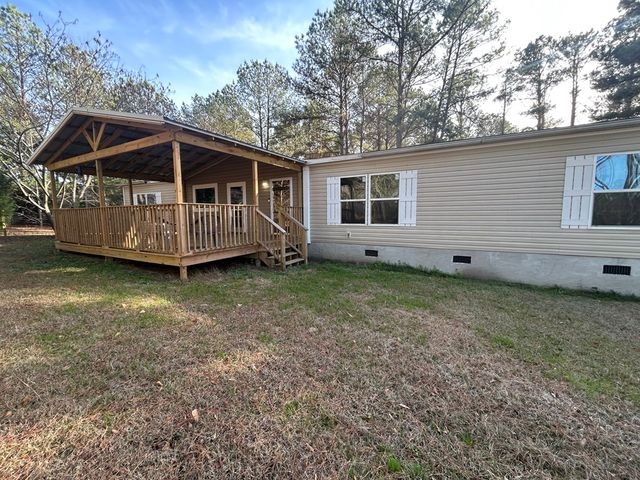 107 Oswichee Road, Fort Mitchell, AL 36856