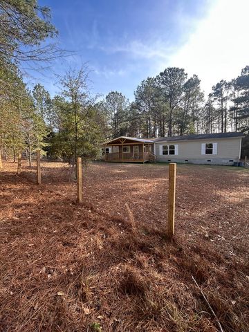 107 Oswichee Road, Fort Mitchell, AL 36856