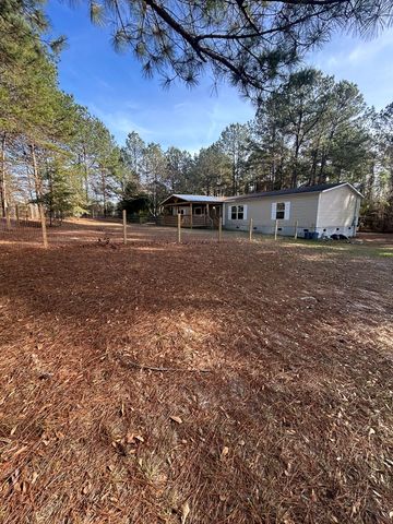 107 Oswichee Road, Fort Mitchell, AL 36856