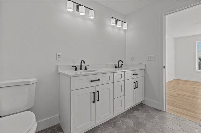 700 Sandy Lane 3, Warwick, RI 02889