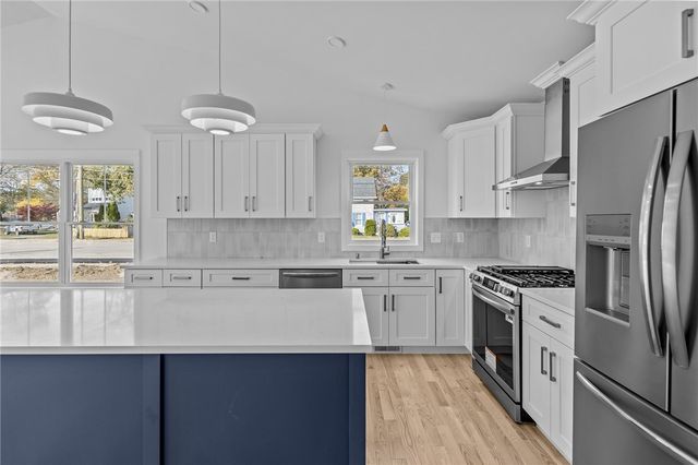 700 Sandy Lane 3, Warwick, RI 02889