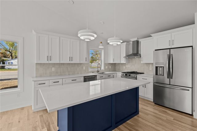 700 Sandy Lane 3, Warwick, RI 02889