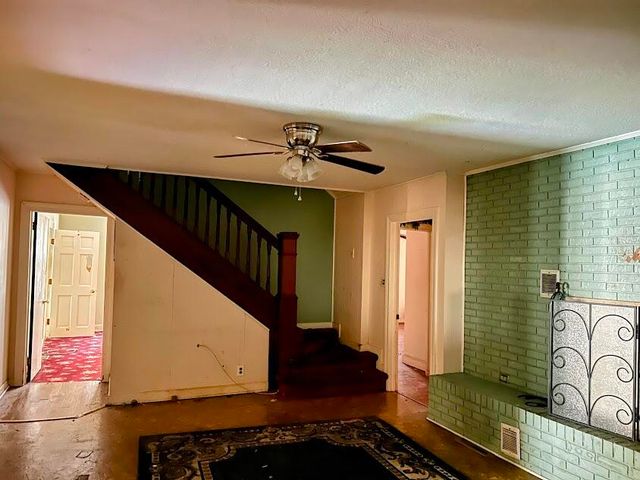 2006 Mamie St., Hattiesburg, MS 39401