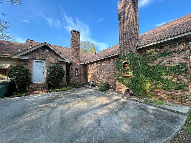 2006 Mamie St., Hattiesburg, MS 39401