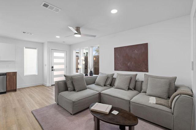 7608 De Priest Street 1, Houston, TX 77088