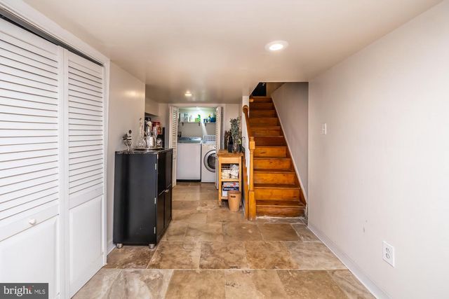 1530 MANTON ST, Philadelphia, PA 19146