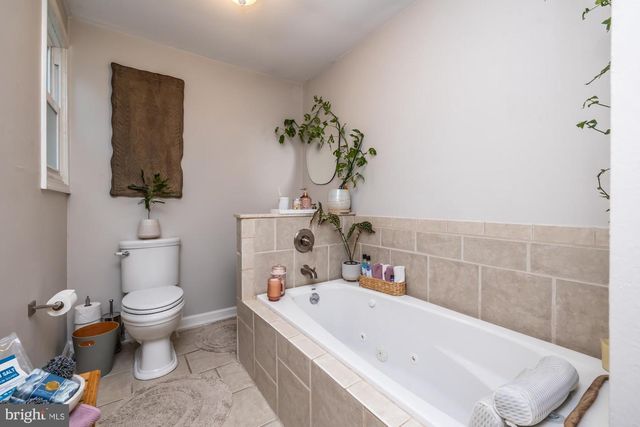 1530 MANTON ST, Philadelphia, PA 19146