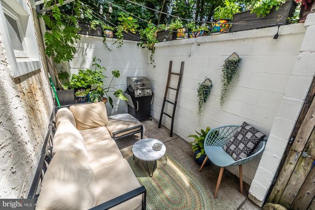 1530 MANTON ST, Philadelphia, PA 19146