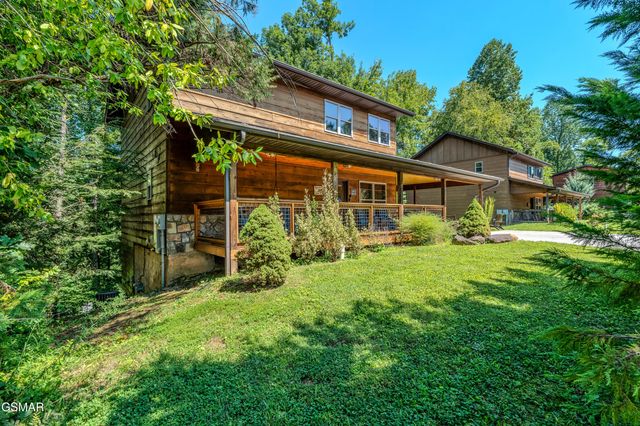 542 Johnson Lane, Gatlinburg, TN 37738