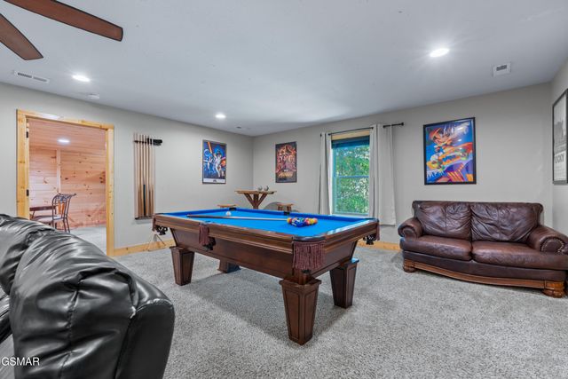 542 Johnson Lane, Gatlinburg, TN 37738