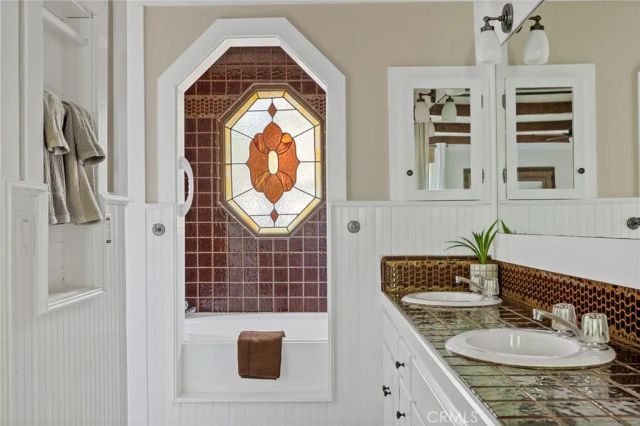 137 John Muir, Lake Arrowhead, CA 92352