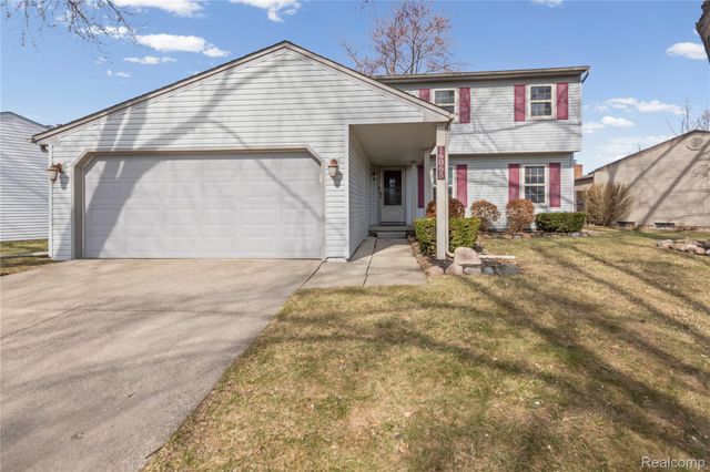 16065 Touraine Drive, Clinton Charter Township, MI 48038