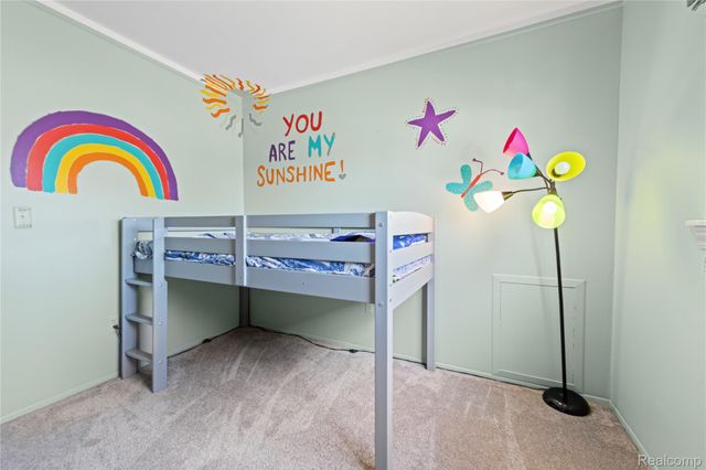 16065 Touraine Drive, Clinton Charter Township, MI 48038