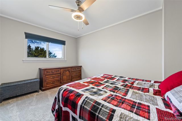 16065 Touraine Drive, Clinton Charter Township, MI 48038