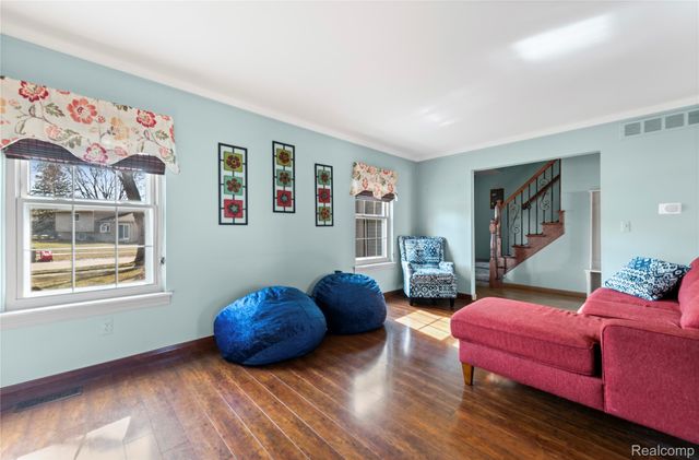 16065 Touraine Drive, Clinton Charter Township, MI 48038