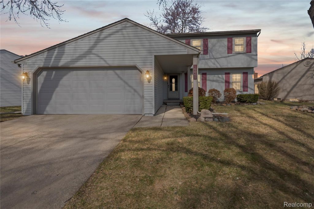 16065 Touraine Drive, Clinton Charter Township, MI 48038