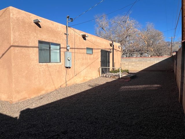 8902 Aztec Road NE, Albuquerque, NM 87111