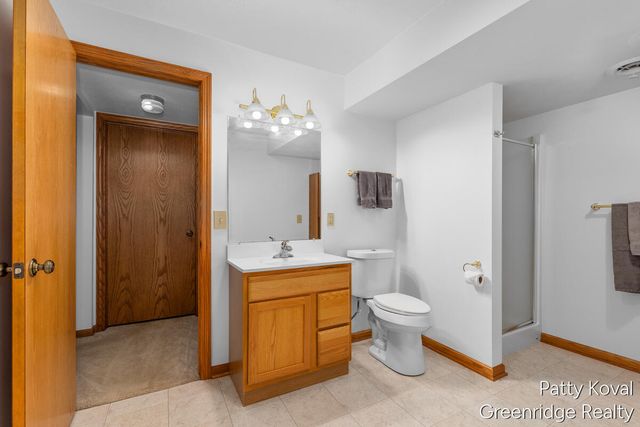 447 Falcon Drive, Wayland, MI 49348