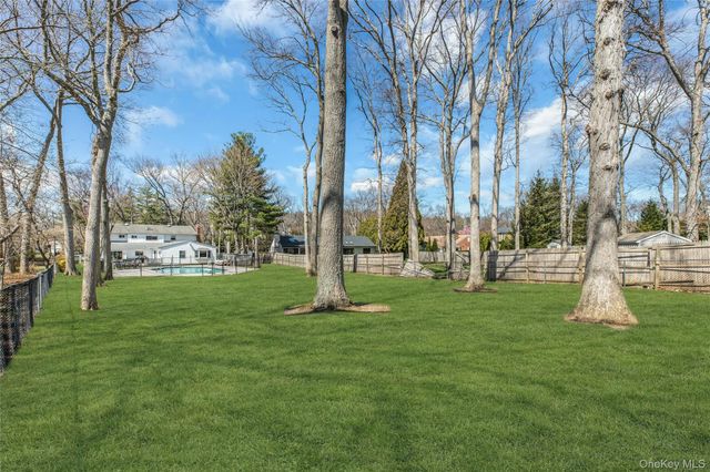 132 Washington Avenue, Plainview, NY 11803