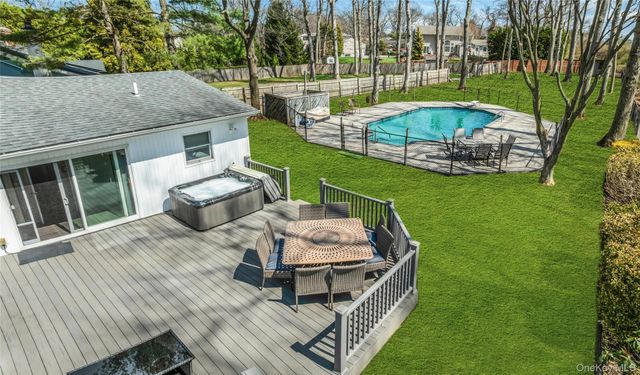 132 Washington Avenue, Plainview, NY 11803
