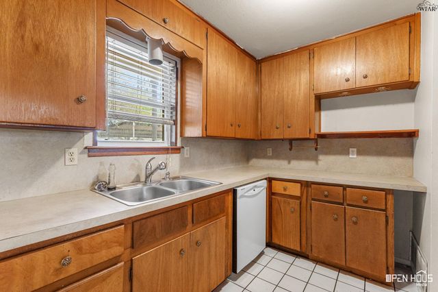 234 GLASGOW DRIVE, Wichita Falls, TX 76302