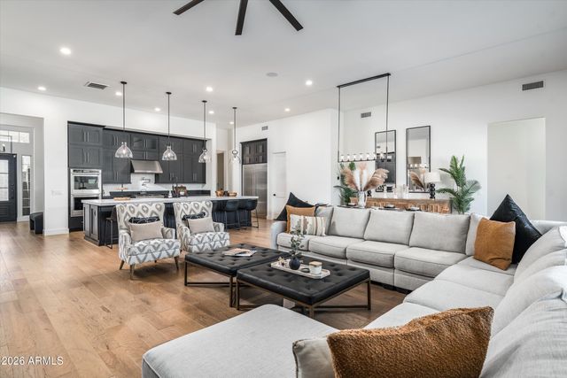 20756 E INDIANA Avenue, Queen Creek, AZ 85142