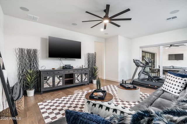 20756 E INDIANA Avenue, Queen Creek, AZ 85142