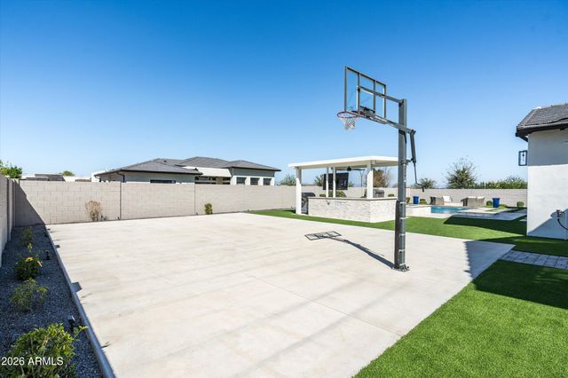 20756 E INDIANA Avenue, Queen Creek, AZ 85142