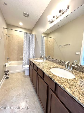 4462 ELLIPSE Drive, Jacksonville, FL 32246