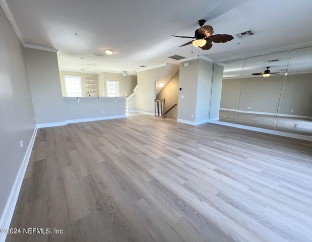 4462 ELLIPSE Drive, Jacksonville, FL 32246