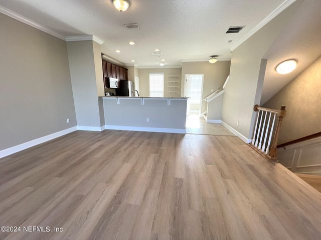 4462 ELLIPSE Drive, Jacksonville, FL 32246