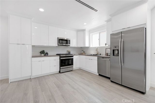 3416 11th, Los Angeles, CA 90018