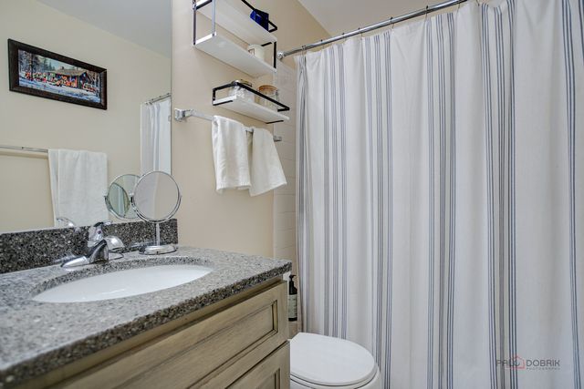 1401 Orleans Drive 1401, Mundelein, IL 60060