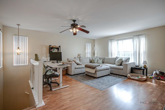 1401 Orleans Drive 1401, Mundelein, IL 60060