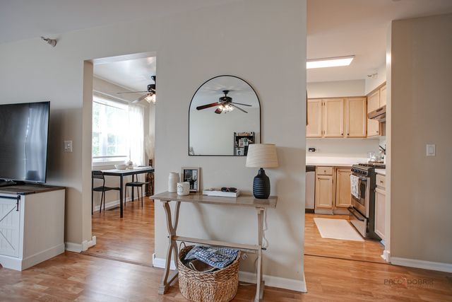 1401 Orleans Drive 1401, Mundelein, IL 60060