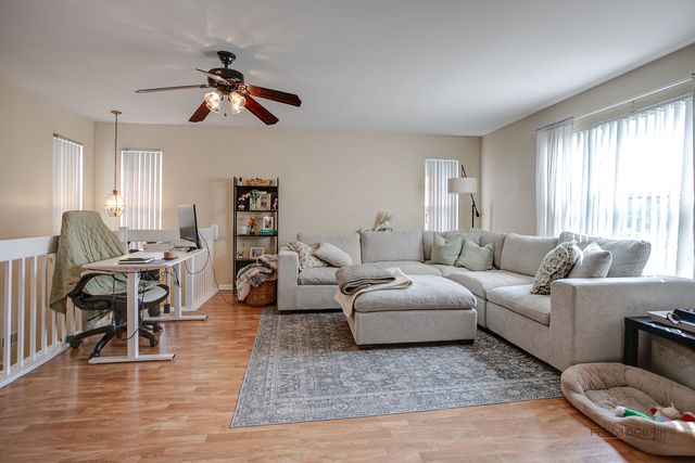 1401 Orleans Drive 1401, Mundelein, IL 60060