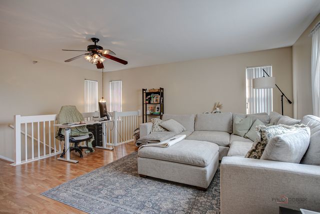 1401 Orleans Drive 1401, Mundelein, IL 60060
