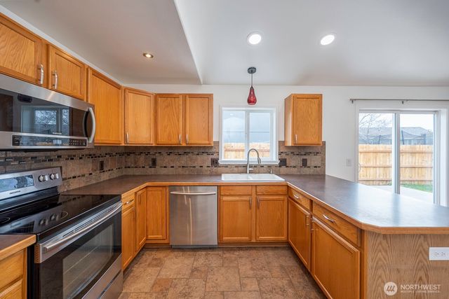 1401 S Hamilton Road, Moses Lake, WA 98837