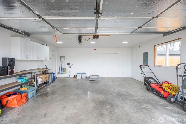 1401 S Hamilton Road, Moses Lake, WA 98837