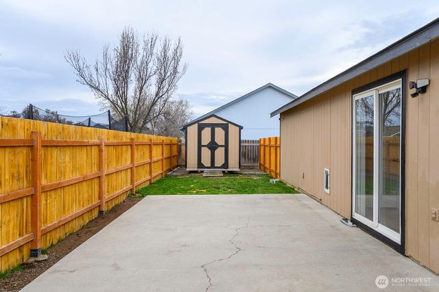 1401 S Hamilton Road, Moses Lake, WA 98837