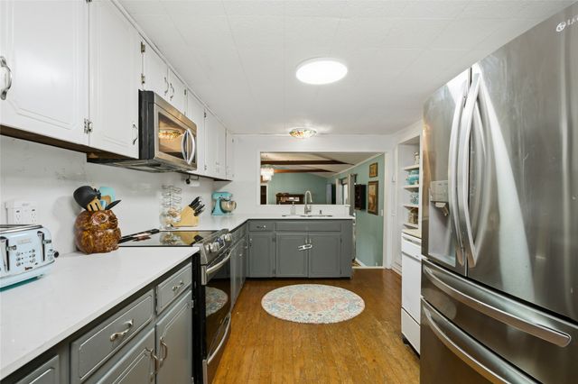 1641 Ben Davis Drive, Garland, TX 75040