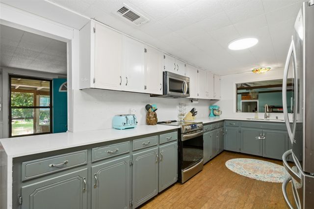 1641 Ben Davis Drive, Garland, TX 75040
